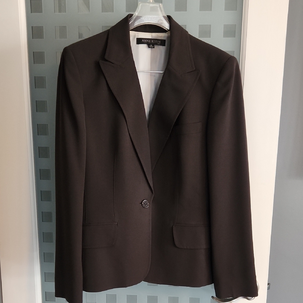 Anne Klein: 2pc Pant Suit (size 10)